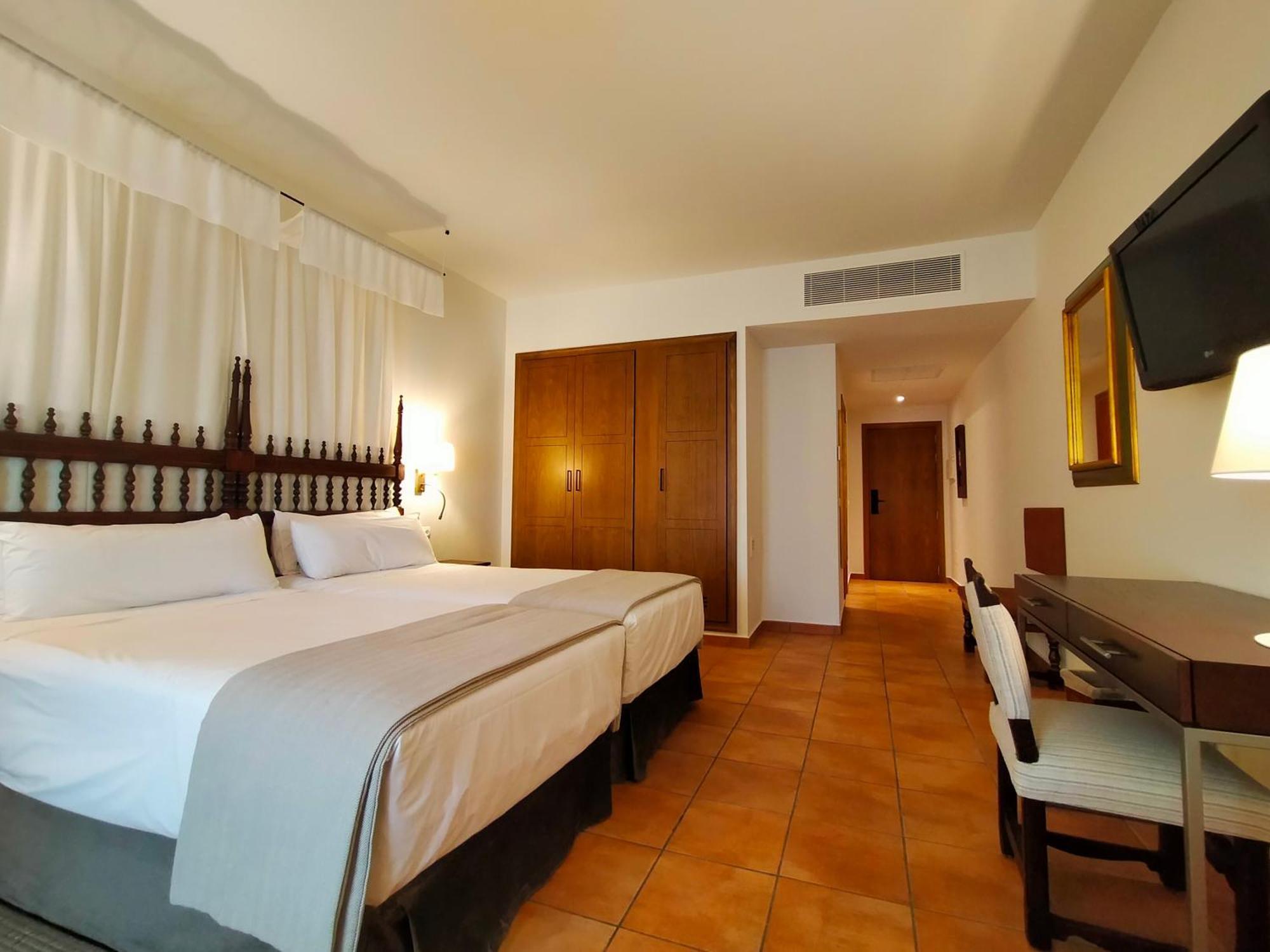 Parador De Benavente Ngoại thất bức ảnh
