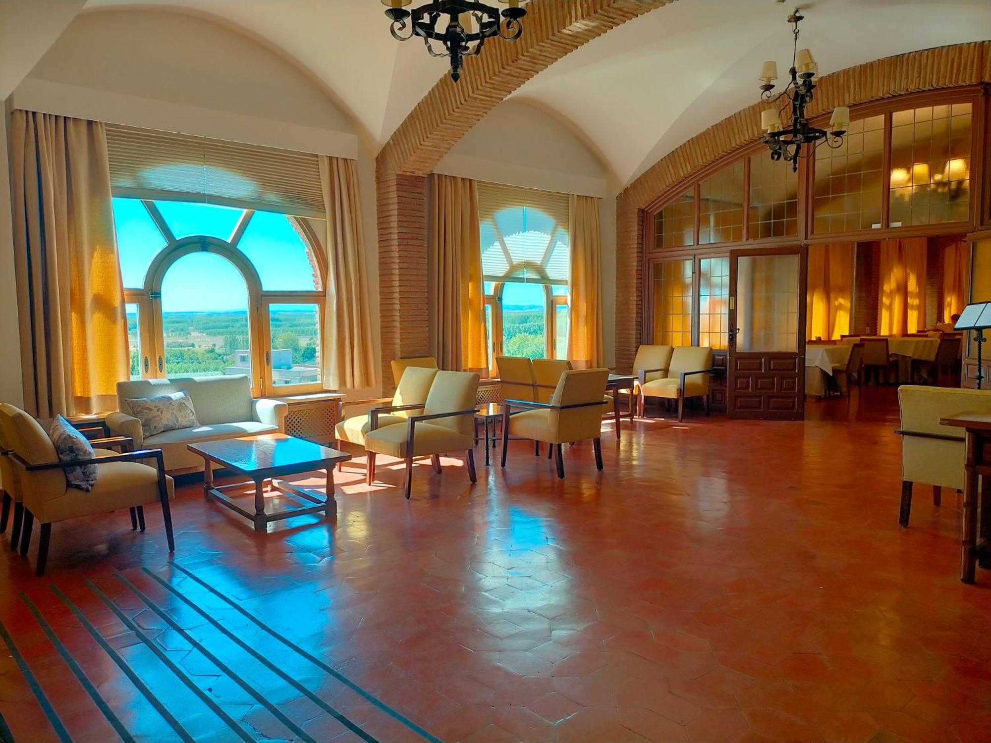 Parador De Benavente Ngoại thất bức ảnh