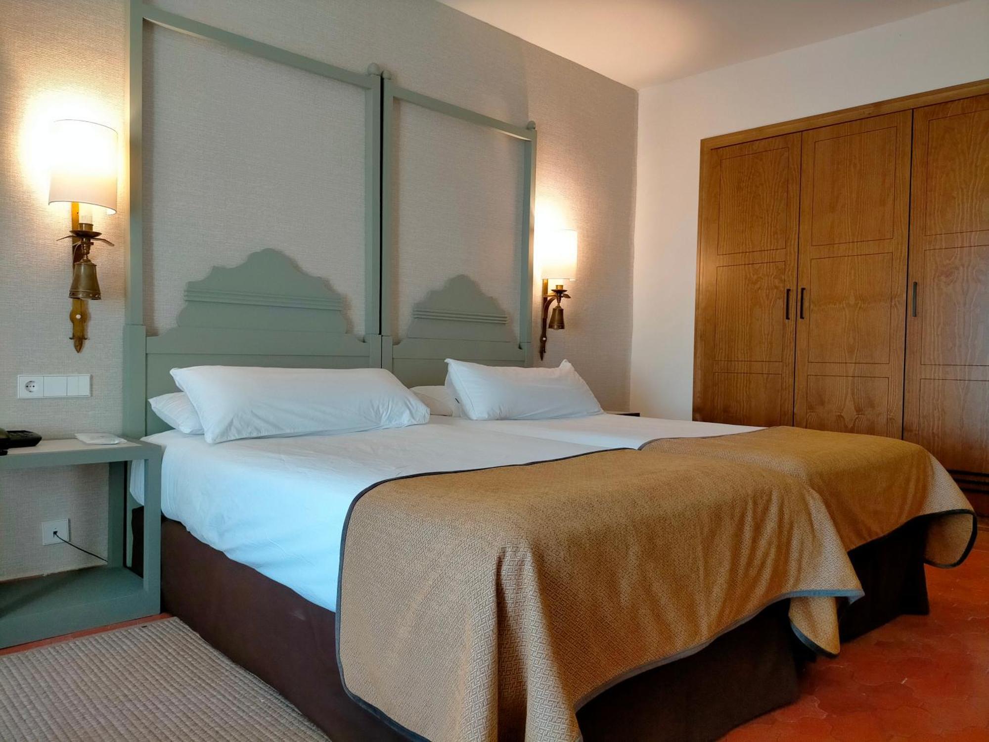 Parador De Benavente Ngoại thất bức ảnh