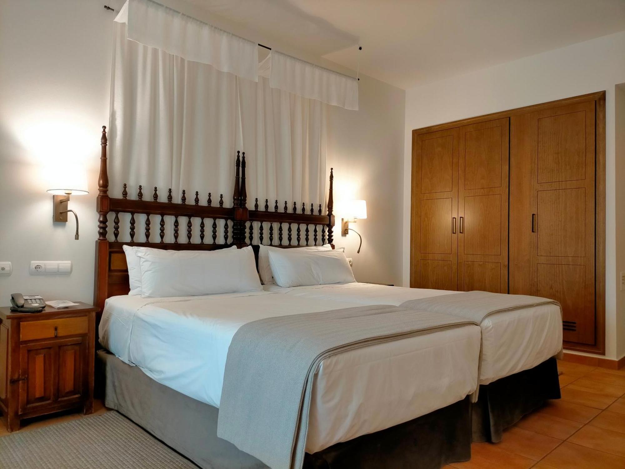 Parador De Benavente Ngoại thất bức ảnh